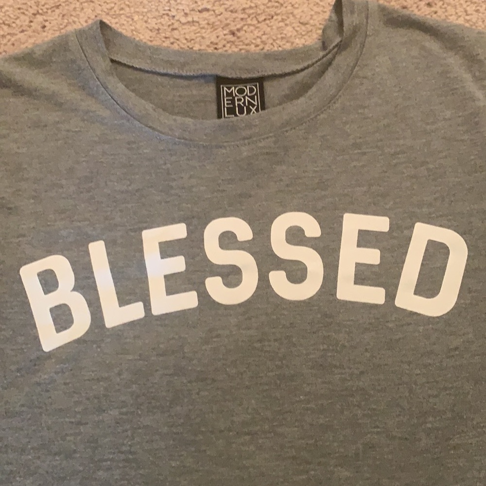 😇 “Blessed” Short Sleeved T-shirt Size M 😇 - Picture 6 of 16